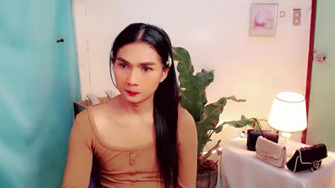 Snapshot of sam_mitinair chatting on March 10, 8:01 pm sam online show from March 10, 8:01 pm