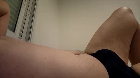 Snapshot of sam_shy_guy chatting on November 9, 5:50 am Sam online show from November 9, 5:50 am