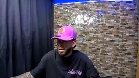 Snapshot of sam_stiglitz chatting on March 1, 11:15 pm Sam online show from March 1, 11:15 pm
