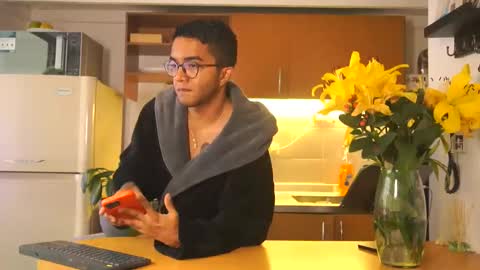 SAMUEL THOMPSON online show from June 1, 12:29 pm