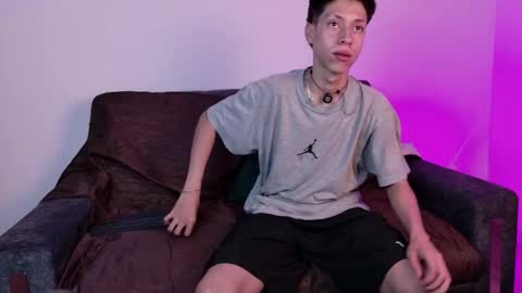 Snapshot of samael_oa chatting on May 11, 7:44 pm samael online show from May 11, 7:44 pm