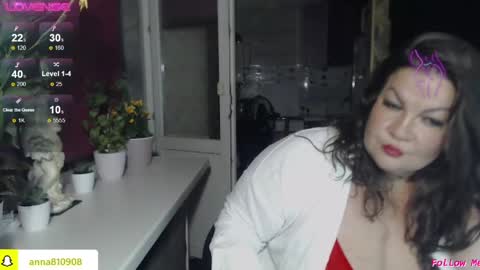 Snapshot of samanta_shy chatting on June 6, 9:30 pm Marry online show from June 6, 9:30 pm
