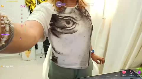 Snapshot of samanta_stone69 chatting on February 9, 9:08 pm Samanta Stone online show from February 9, 9:08 pm