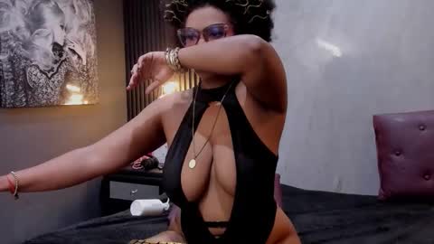 Snapshot of samantablake chatting on February 7, 8:12 pm Samanta online show from February 7, 8:12 pm