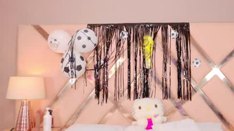Snapshot of samantakane chatting on June 27, 4:06 am samantakane online show from June 27, 4:06 am