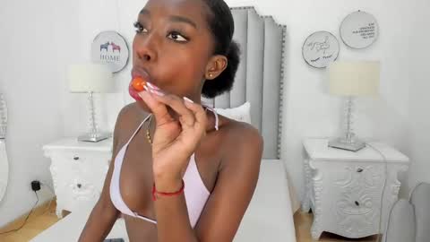 Snapshot of samantamarquez chatting on November 10, 7:57 pm Samanta online show from November 10, 7:57 pm