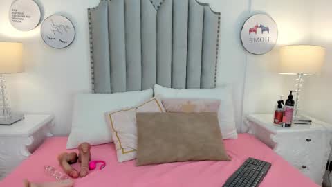 Snapshot of samantamarquez chatting on December 19, 7:43 pm Samanta online show from December 19, 7:43 pm