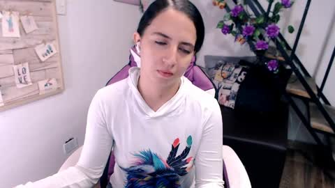 Snapshot of samantha2girl chatting on April 23, 5:59 pm samantha online show from April 23, 5:59 pm