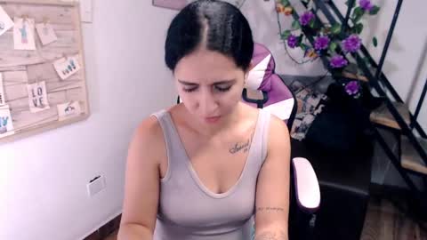 Snapshot of samantha2girl chatting on April 29, 5:30 pm samantha online show from April 29, 5:30 pm