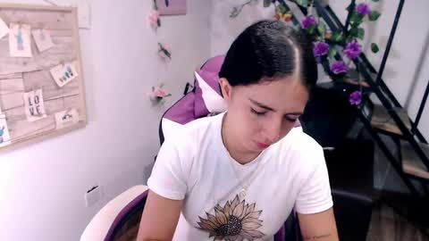 Snapshot of samantha2girl chatting on May 19, 3:40 pm samantha online show from May 19, 3:40 pm