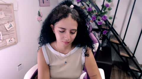 Snapshot of samantha2girl chatting on June 29, 7:03 pm samantha online show from June 29, 7:03 pm