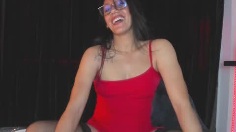 Samantha  online show from February 11, 6:01 pm