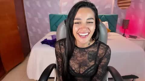 Snapshot of samantha__gomez1 chatting on September 26, 2:21 pm natalia online show from September 26, 2:21 pm