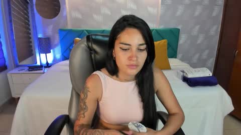 Snapshot of samantha__gomez1 chatting on September 30, 12:54 pm natalia online show from September 30, 12:54 pm
