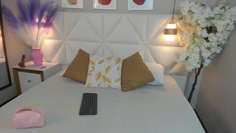 SAMANTHA online show from October 19, 12:06 pm