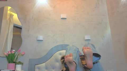 samantha_and_bastian online show from May 12, 3:36 am
