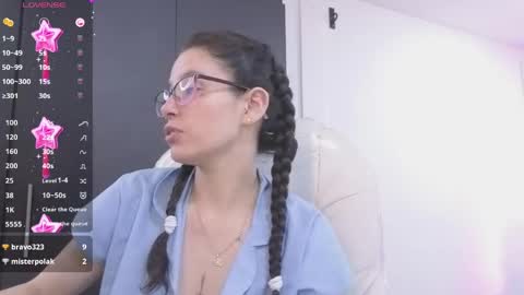 Snapshot of samantha_blow chatting on June 5, 6:52 am samantha_blow online show from June 5, 6:52 am