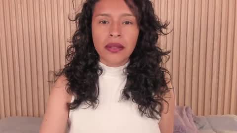 Snapshot of samantha_duart3 chatting on June 5, 11:49 am samantha_duart3 online show from June 5, 11:49 am