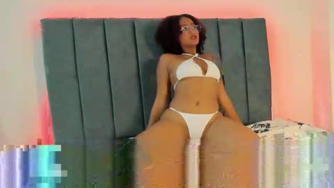 Snapshot of samantha_ebony01 chatting on May 12, 1:41 pm SAMANTHA online show from May 12, 1:41 pm