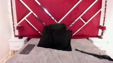 Snapshot of samantha_firee chatting on April 23, 2:08 pm samantha_firee online show from April 23, 2:08 pm