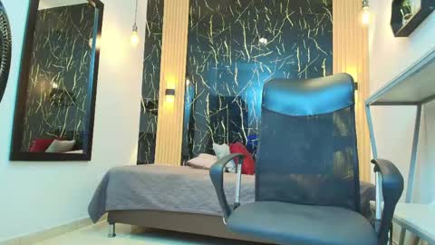 Snapshot of samantha_fox8 chatting on May 15, 10:55 am online show from May 15, 10:55 am