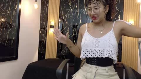 Snapshot of samantha_fox8 chatting on May 31, 11:06 am online show from May 31, 11:06 am