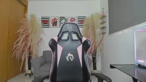 Samantha ga online show from February 12, 8:18 pm