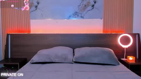 samantha_moons online show from April 18, 12:58 am