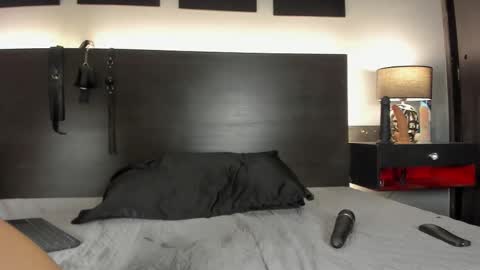 SAMANTHA online show from March 13, 11:11 pm