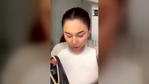 Snapshot of samanthaa_black chatting on March 20, 11:53 pm Sam online show from March 20, 11:53 pm
