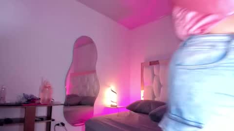 Sam online show from October 5, 1:04 am