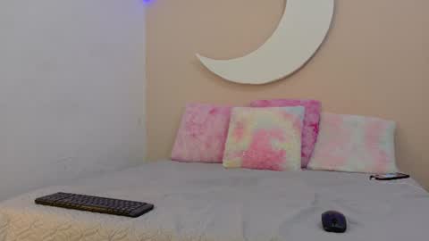 samanthalaurent online show from June 16, 6:54 pm