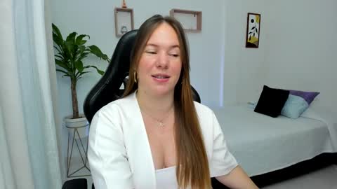 Samantha samy online show from March 1, 1:43 am