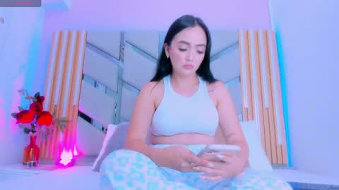 Snapshot of samanthapardo chatting on April 29, 9:10 pm SAMANTHA online show from April 29, 9:10 pm