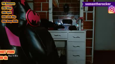 Snapshot of samantharocker4 chatting on April 9, 3:50 pm Samantha Red online show from April 9, 3:50 pm