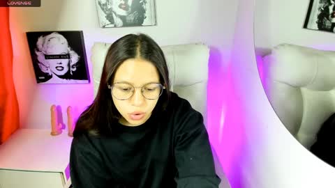 Samantha online show from April 6, 3:02 pm