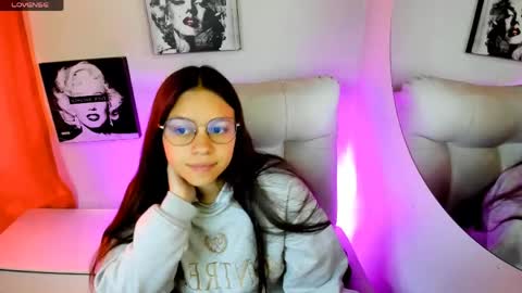 Samantha online show from April 20, 2:53 pm