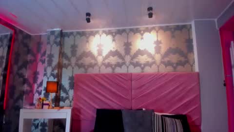 Samy online show from December 18, 1:17 pm