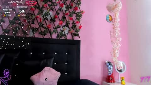 Snapshot of samaracortez chatting on May 16, 7:34 pm Sammy online show from May 16, 7:34 pm