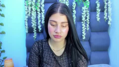 samarhamiller_ online show from October 21, 3:24 pm