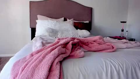 Yaya online show from October 22, 11:04 pm