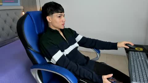 Sam online show from April 16, 12:39 pm