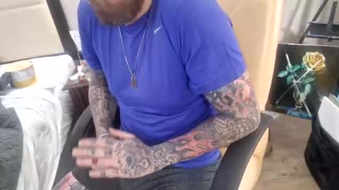 Snapshot of samboiamtho chatting on January 22, 8:29 am samboiamtho online show from January 22, 8:29 am