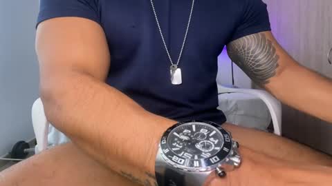 Sam Dornan online show from February 8, 7:05 pm