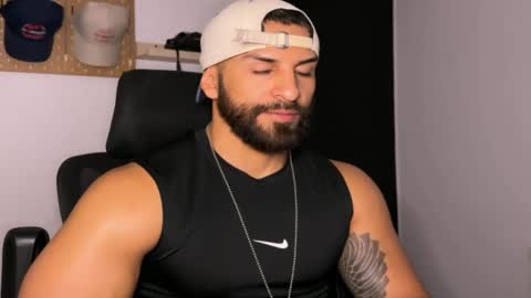 Sam Dornan online show from February 19, 1:12 am