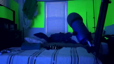 Snapshot of samedayshipping chatting on December 20, 9:55 pm OmniNegate online show from December 20, 9:55 pm