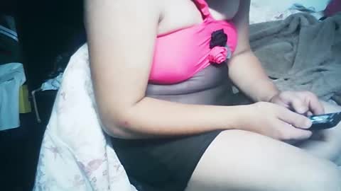 Snapshot of samedisamedi1nouveau chatting on September 28, 7:08 pm Samedisamedi1nouveau online show from September 28, 7:08 pm