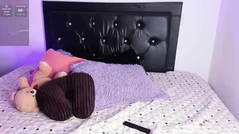 samiacooper25 online show from February 8, 6:06 am