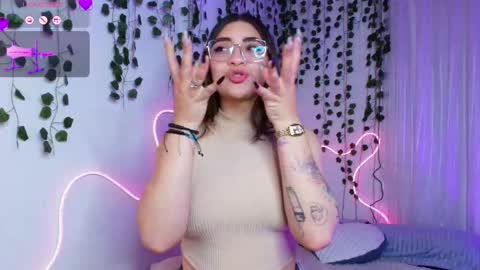 samii evans  online show from March 9, 6:50 am