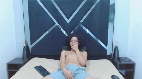 samisaturno online show from February 28, 10:33 pm